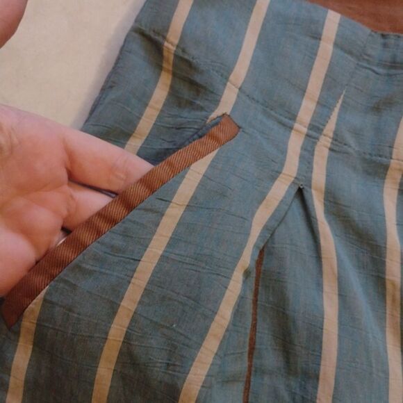 Ozai N Ku relaxed leg crop trouser blue beige stripe size S - Picture 3 of 11